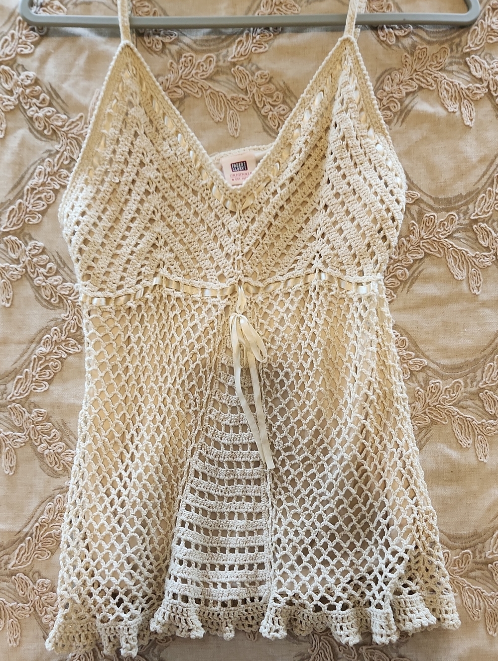 Faded Glory Cream Crochet Tie-Front V-Neck Tank